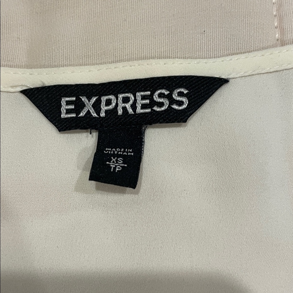 Express Ivory Ruffle Sleeve Top - Picture 4 of 5